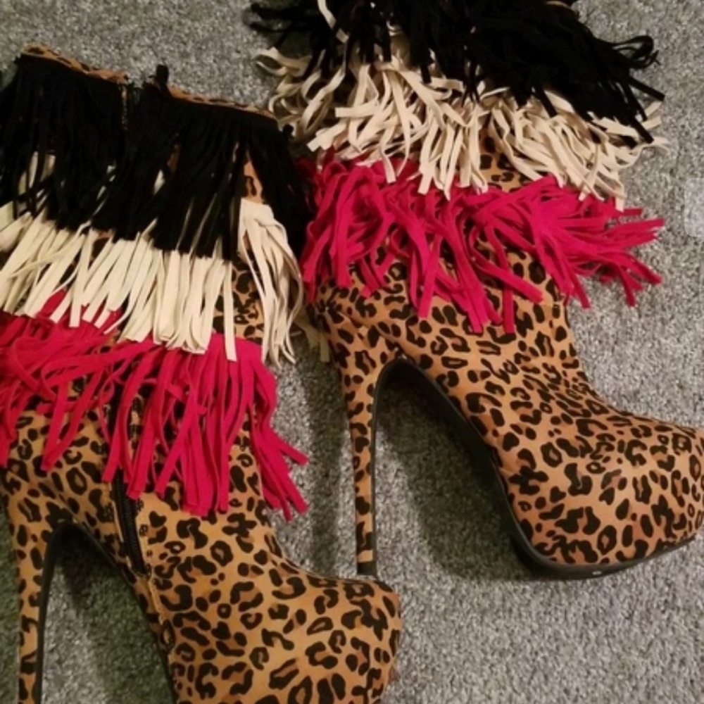 Booties - Picture 5 of 5